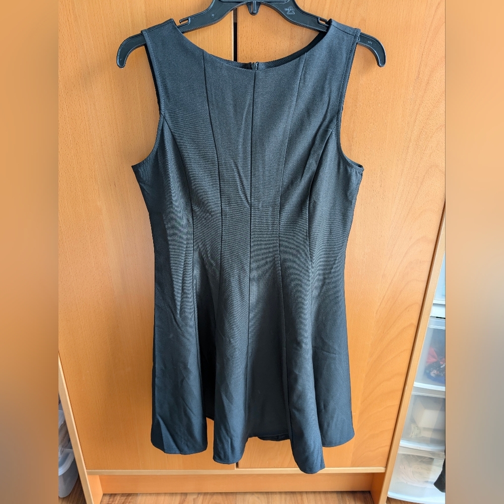 Monteau Back Dress Size M